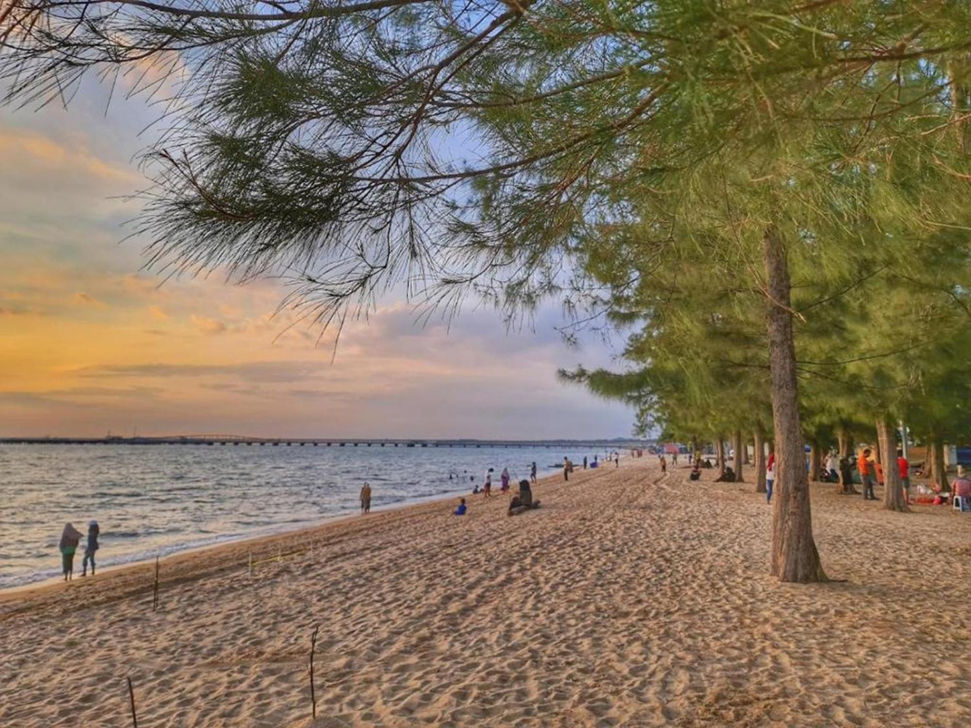 Mutiara Melaka Beach Resort By Glex Tangga Batu Eksteriør bilde