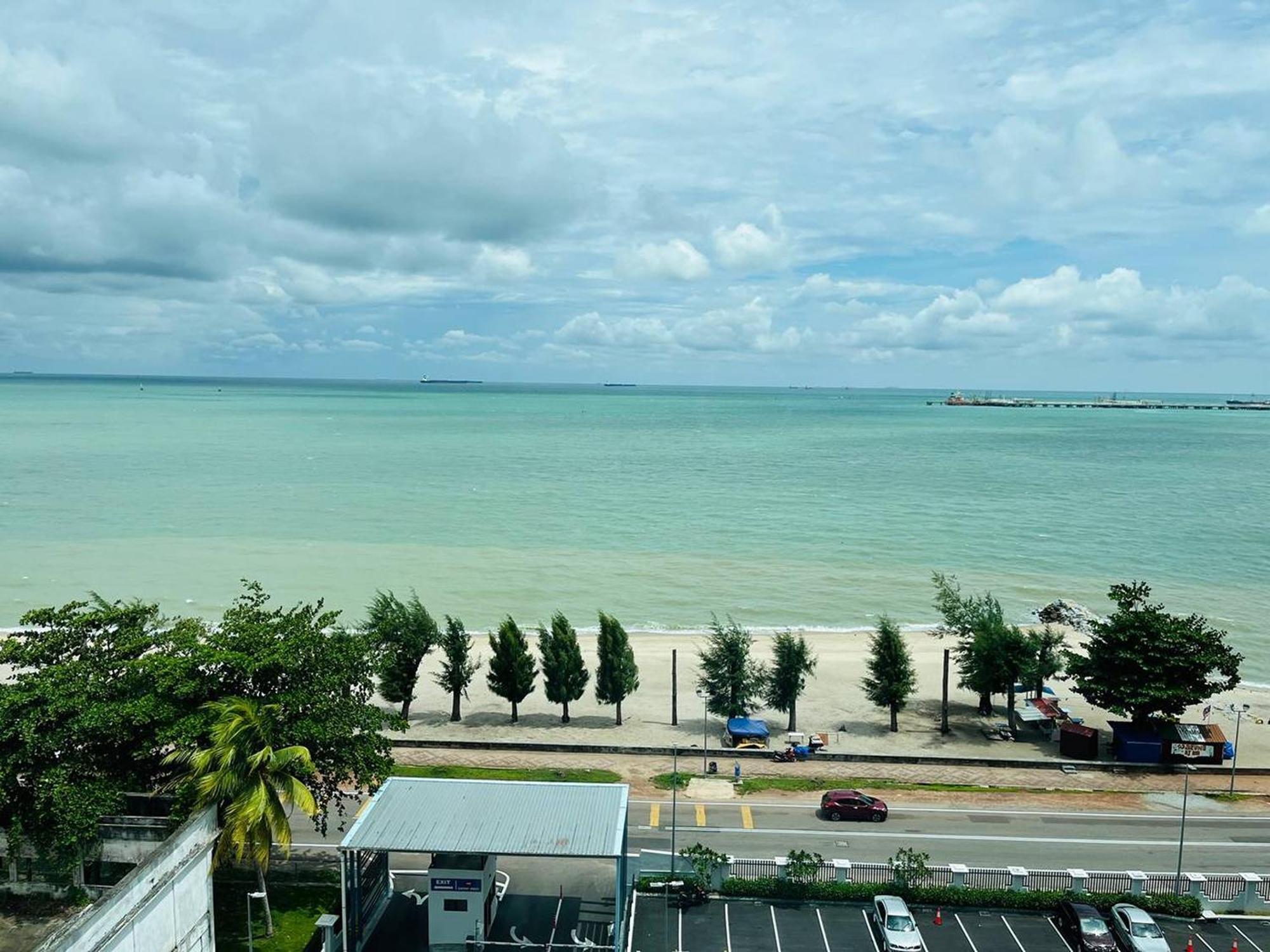 Mutiara Melaka Beach Resort By Glex Tangga Batu Eksteriør bilde